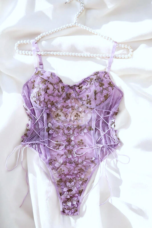 Lia – Spitzen-Bodysuit